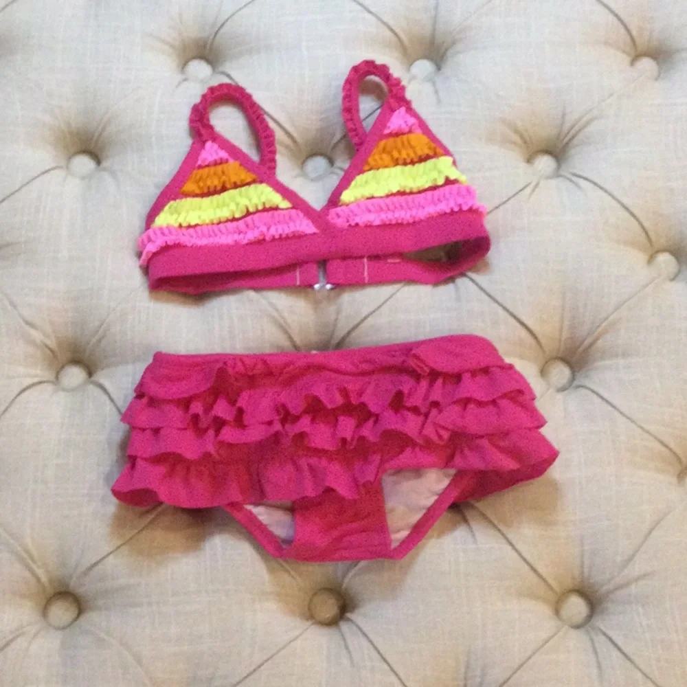 Pink Bikini - Picture 1 of 3